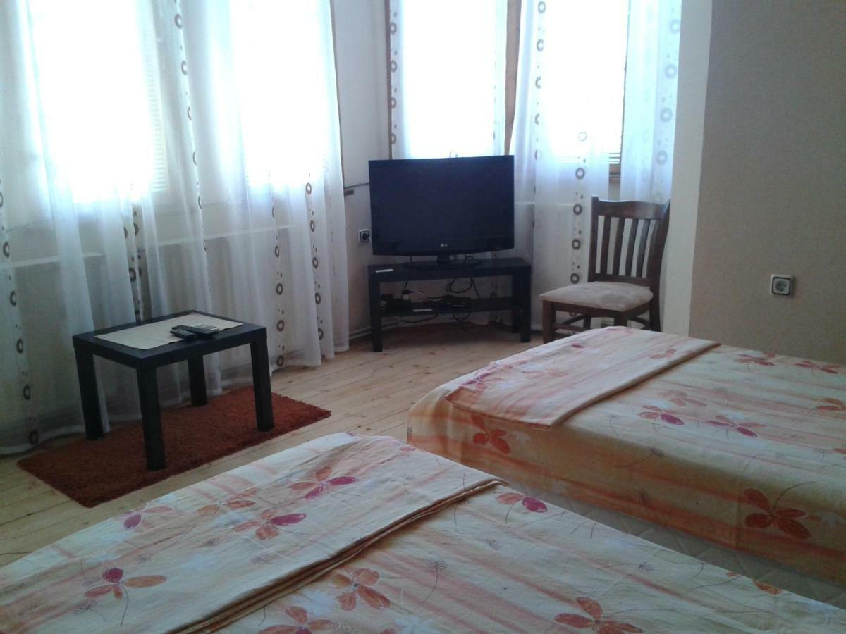 Apartment Domino Belogradchik Bagian luar foto